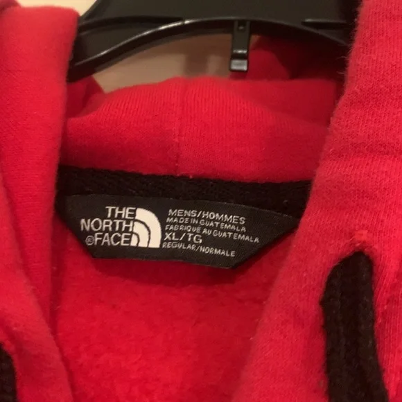 The North Face Red Jacket with Hood and Black Logo - Picture 4 of 10